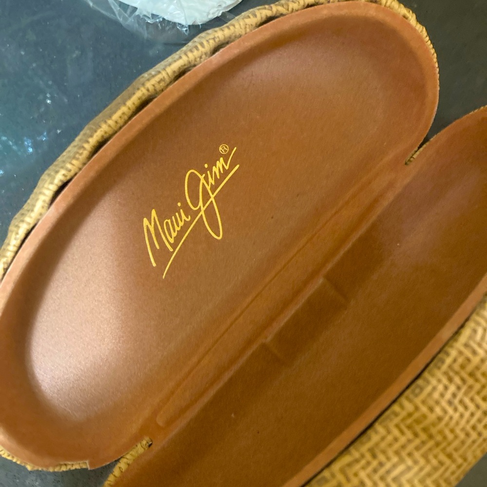 COPY - Authentic Maui Jim sunglasses case